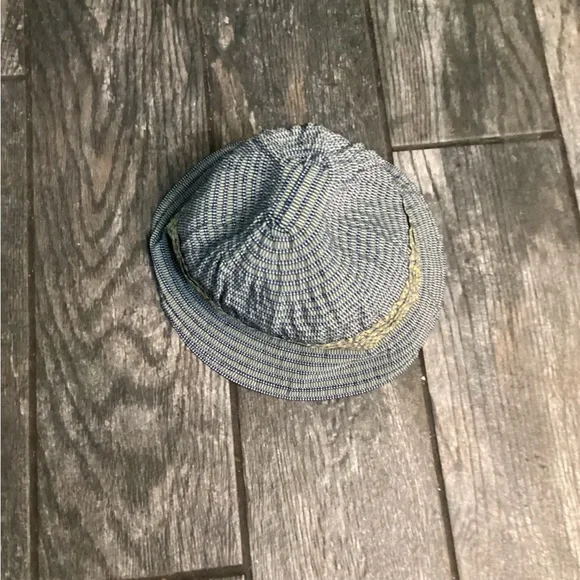 💥PRICE DROP💥 Grevi Bucket Hat - Picture 2 of 4